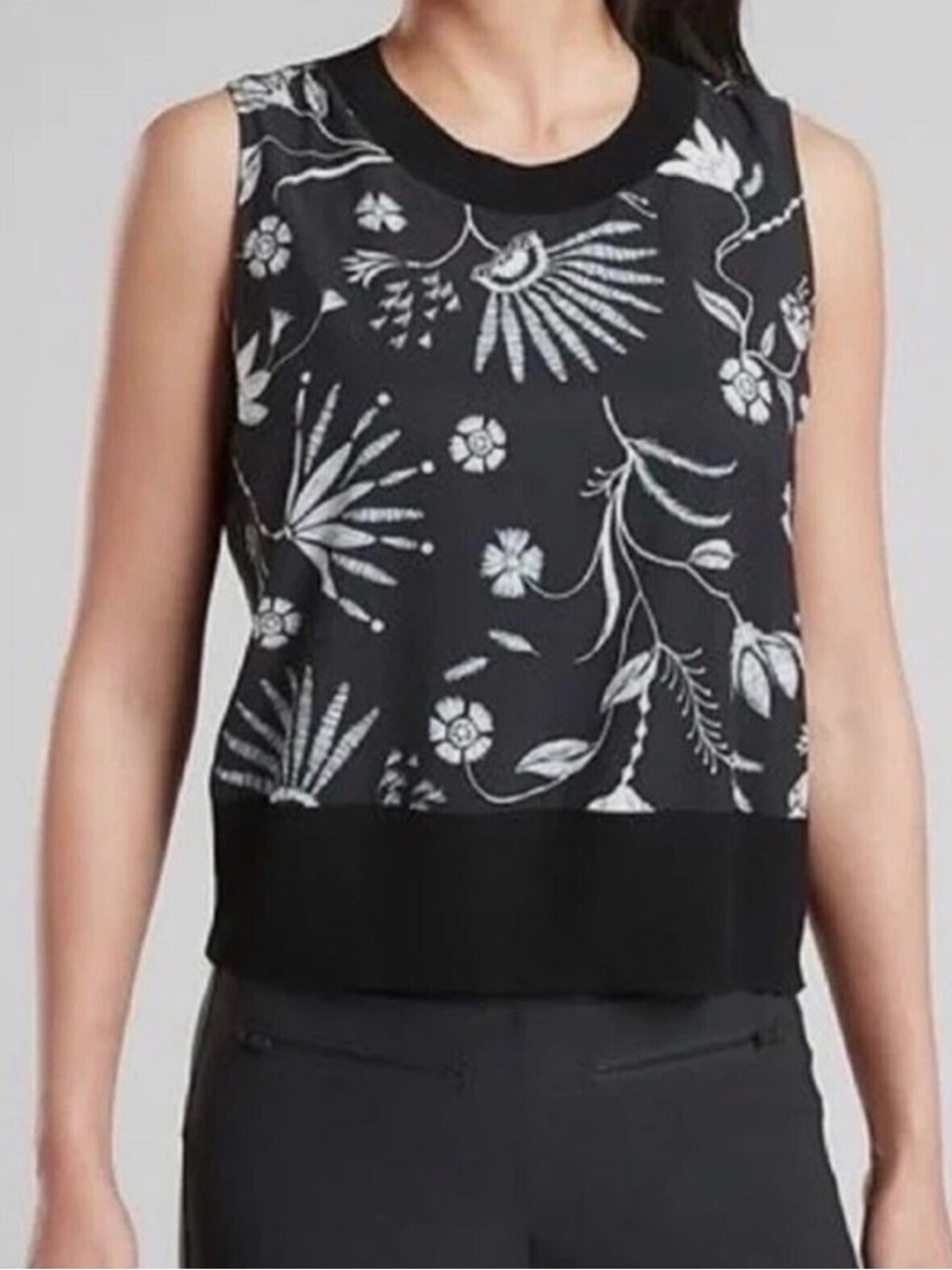 Athleta Black Wildflower Zephyr Printed Shell Tank Top XS